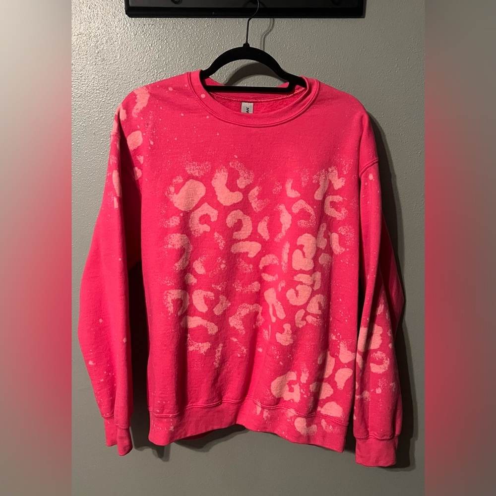 Bleached Leopard Sweatshirt - Picture 3 of 4